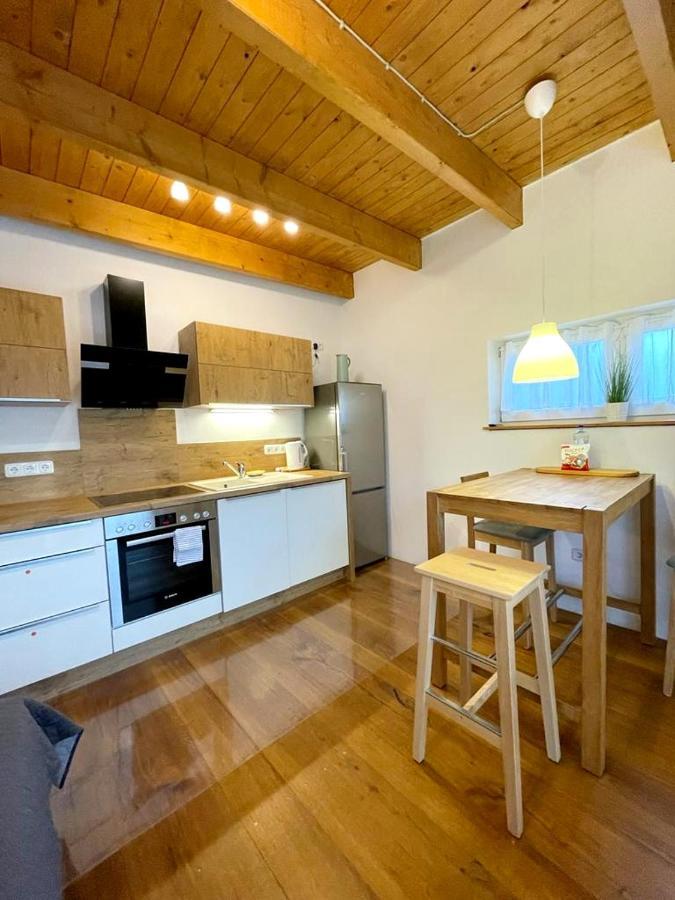Ferienwohnung Im Stadtzentrum Von Bernau - Komfortable Wohnung Mit 2 Zimmern, Bad, Spuelmaschine, Waschmaschine, Komplette Kueche, Wlan, Terrasse, Ruhige Lage Бернау Экстерьер фото
