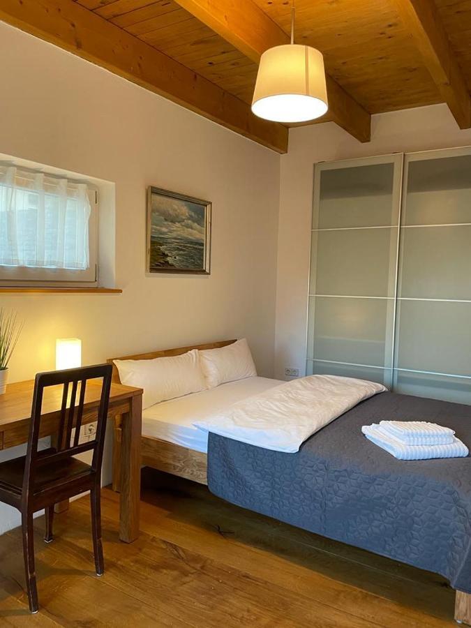 Ferienwohnung Im Stadtzentrum Von Bernau - Komfortable Wohnung Mit 2 Zimmern, Bad, Spuelmaschine, Waschmaschine, Komplette Kueche, Wlan, Terrasse, Ruhige Lage Бернау Экстерьер фото